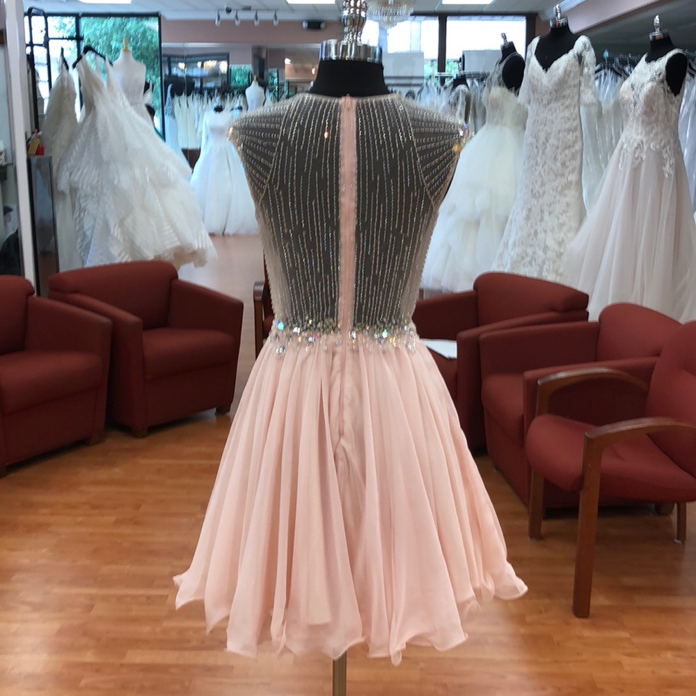 Homecoming dress, pink with sequins - Picture 2 of 7